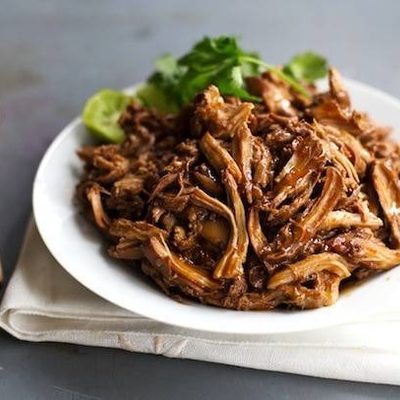 Honey Glazed Crockpot Chicken Adobo - simple pantry ingredients, hardly any hands-on time, 200 calories. | https://slim-weight.today